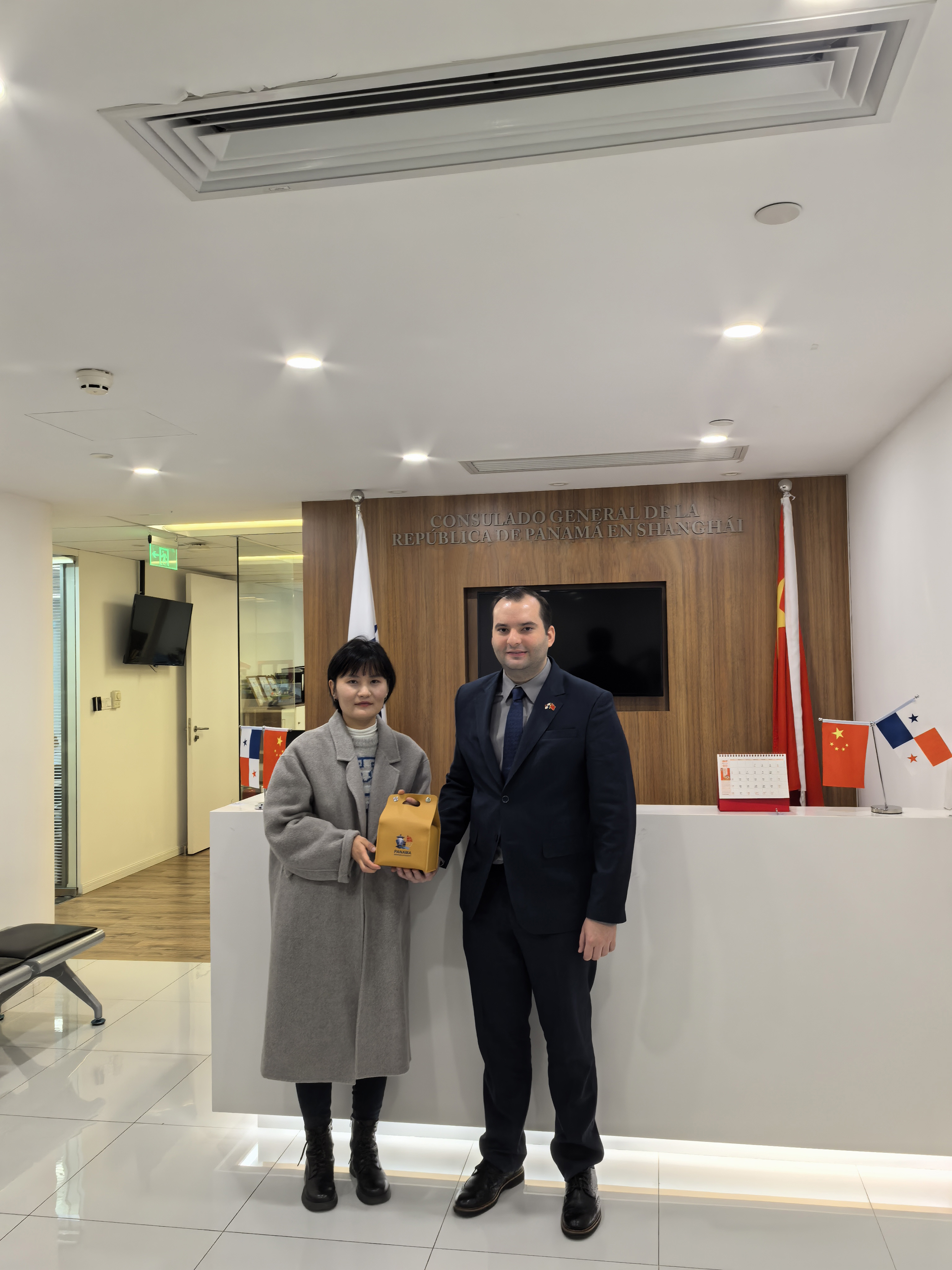 公司合影